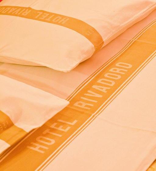 Отель Rivadoro Spiaggia Ombrellone E Lettini Piscina Parcheggio