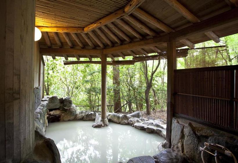 בית מלון כפרי Shiki Resort Forest Hakone