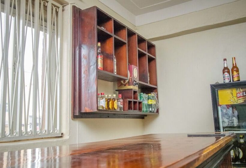 هتل Town Lodge Tororo