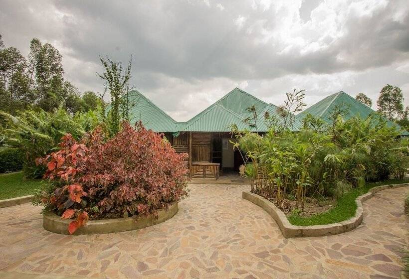 هتل Trek Savannah