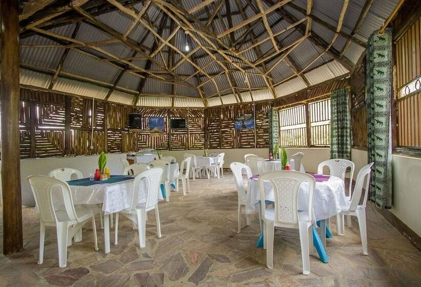 هتل Trek Savannah