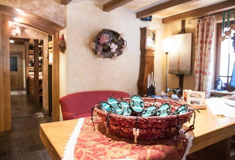 Отель Vallée De Cogne