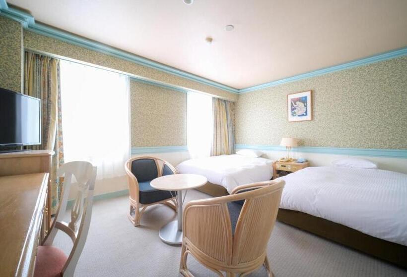 בית מלון כפרי Yuzawa Royal