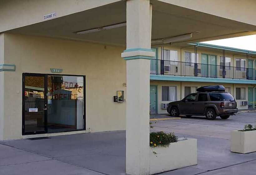 Motel 8 Willcox