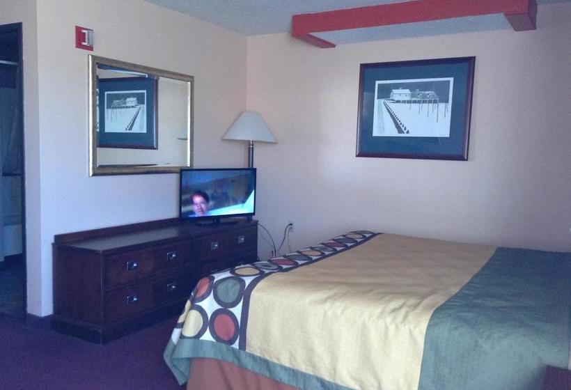 모텔 Heartland Hotel & Suites