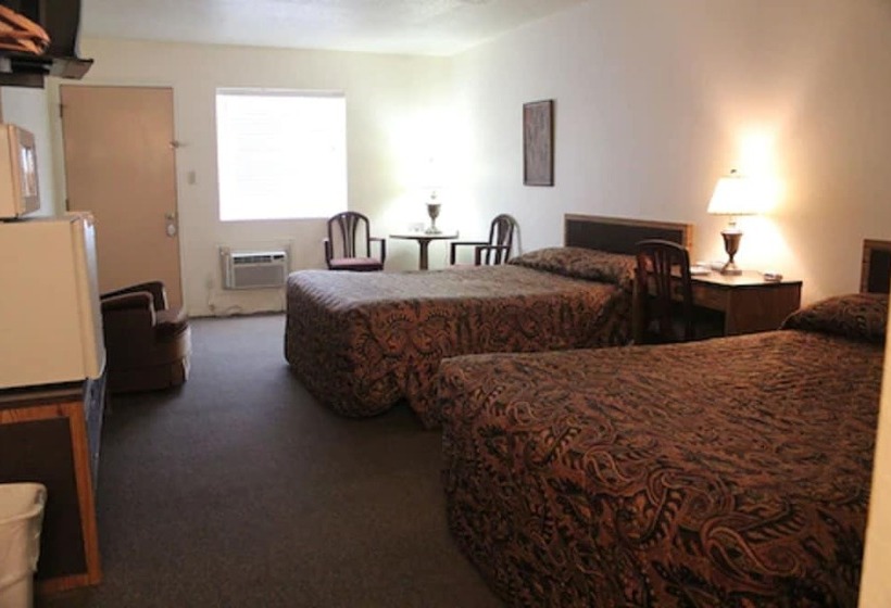 فندق على الطريق The Lake House Inn