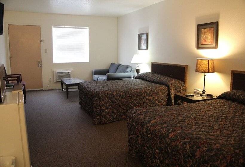 فندق على الطريق The Lake House Inn