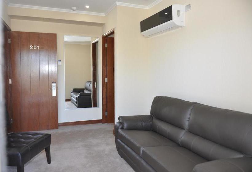 Nuevo Hotel Constitucion