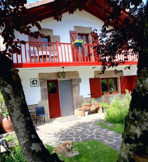 레지던스 Casa Rural Malkornea