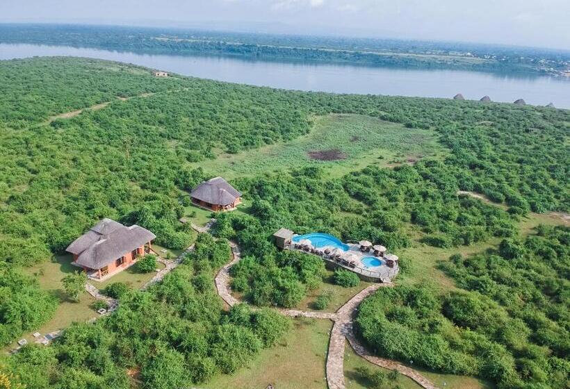 استراحتگاه Buffalo Safari Lodge