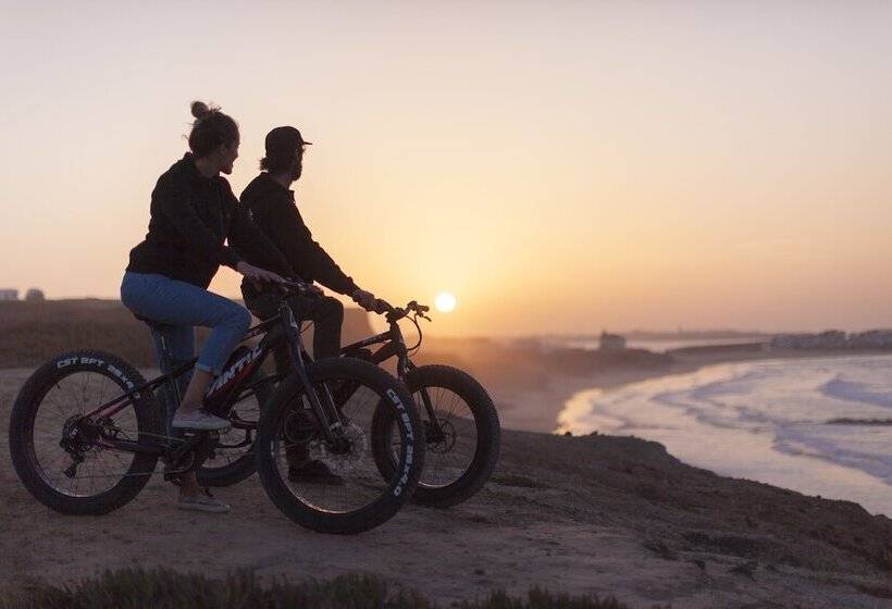 리조트 Bukubaki Eco Surf