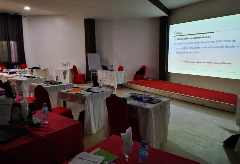 리조트 Hôtel Téléphérique Annaba