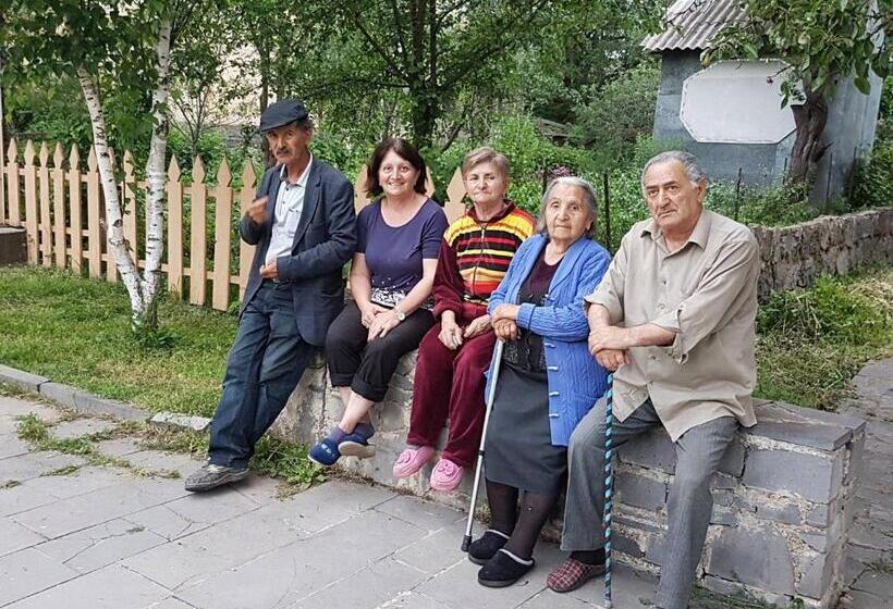 Ruzanna's Bed & Breakfast