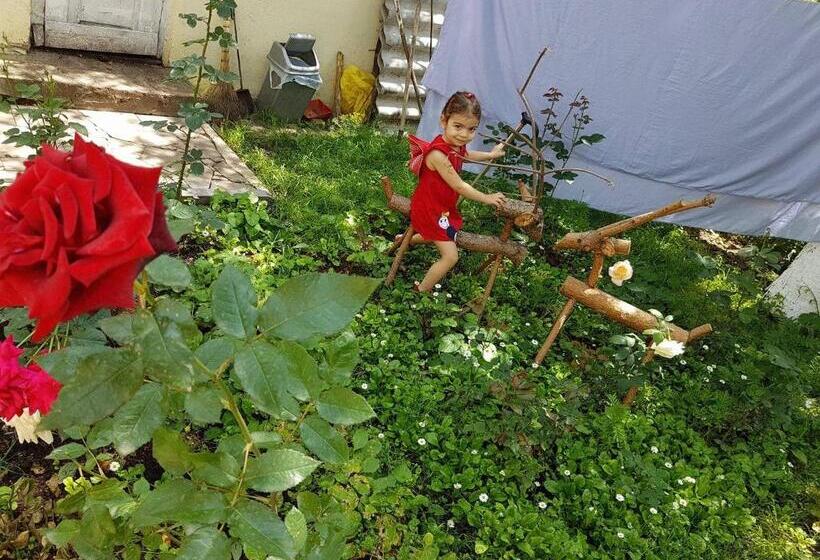 Ruzanna's Bed & Breakfast