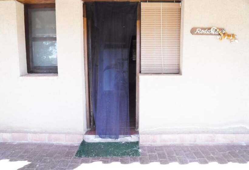 Tantaka   Albergue Los Meleses