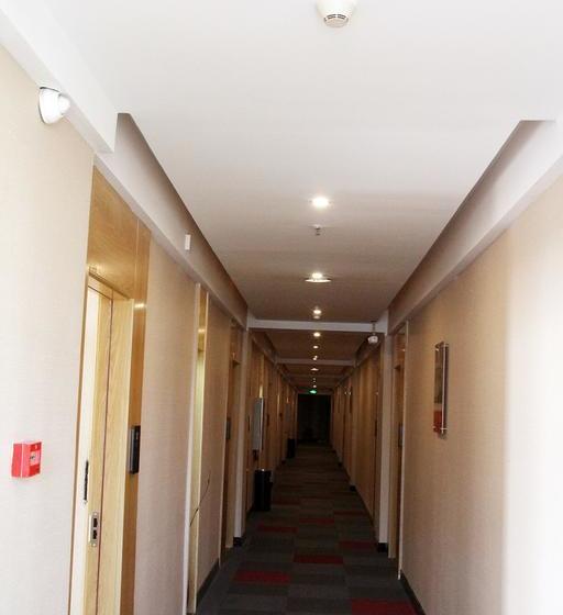 Thank Inn Chain Hotel Hubei Huanggang Huangzhou District Qingzhuanhu Road