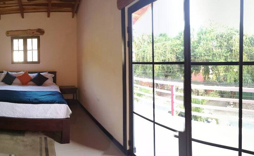 ユースホステル Millenium Manuel Antonio Park And Beach