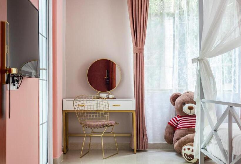 فندق صغير Summer Tree Inn