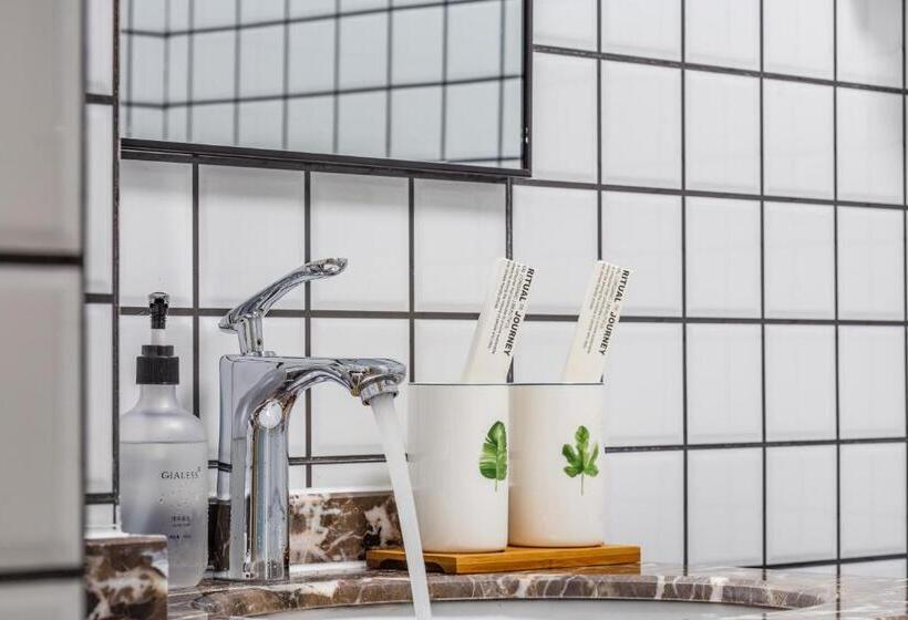 فندق صغير Summer Tree Inn