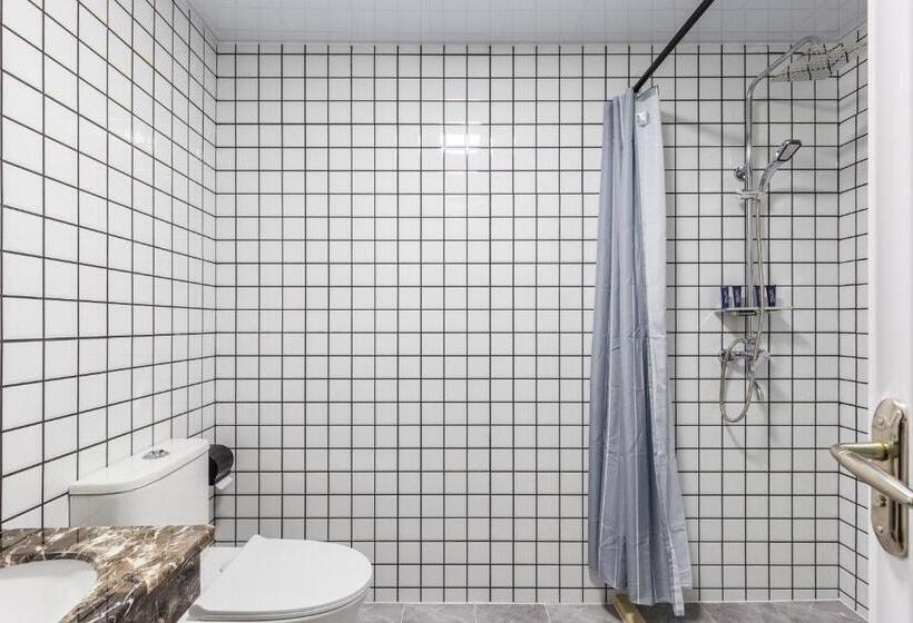 فندق صغير Summer Tree Inn