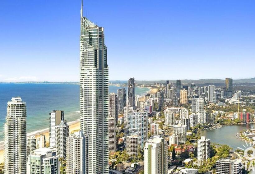 Circle On Cavill   Apartment Stay Private