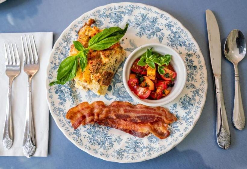 민박 Bluefield Inn, A Select Registry Propery