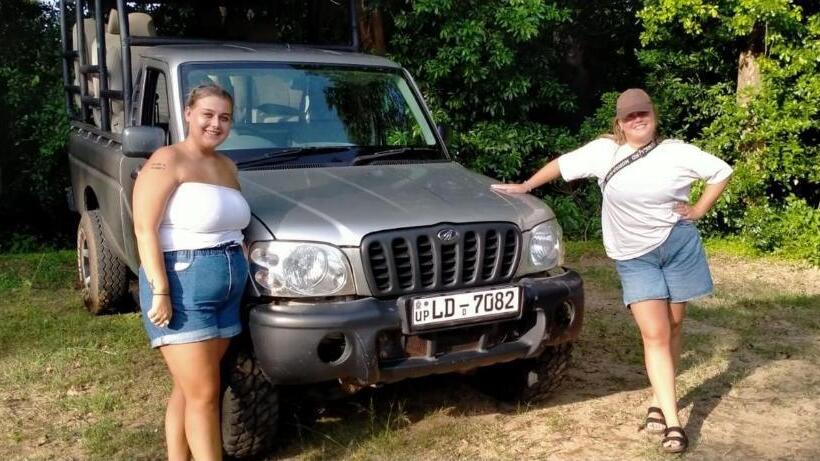 Bed and Breakfast Nature Lovers Safari Resort