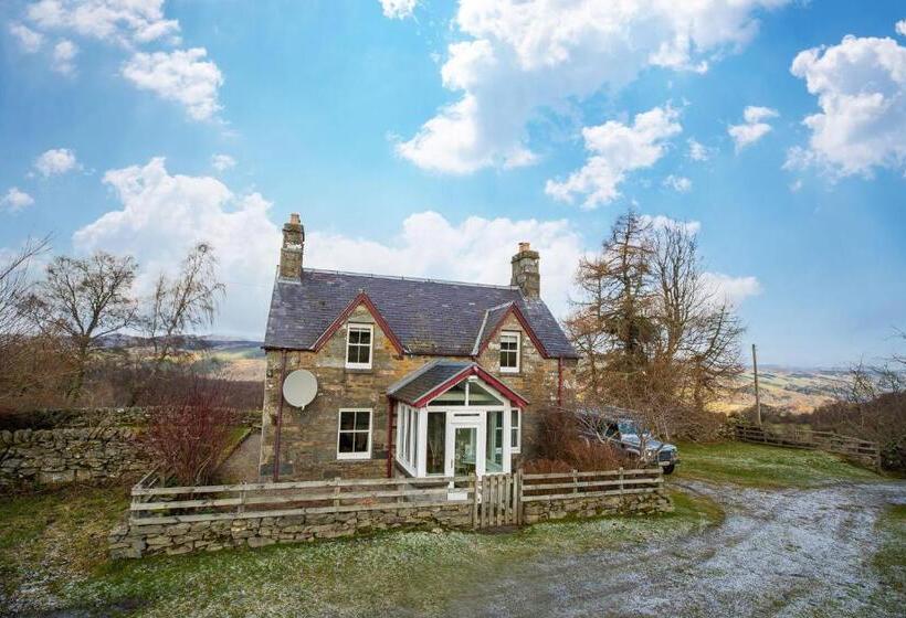 مبيت وإفطار Errichel House And Cottages