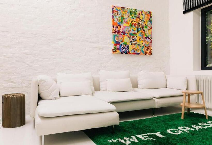 مبيت وإفطار Logieslogees