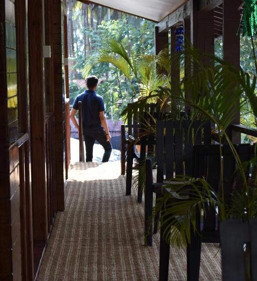 Club Palolem Resort