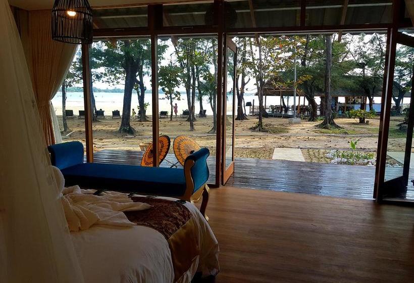 Coconut Island Resort