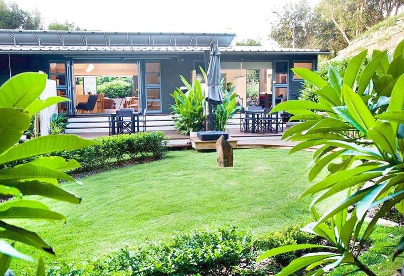 Driftwood Villa S   Scotts Head