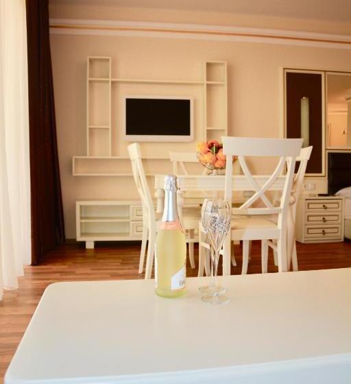 Golden Rainbow Beach