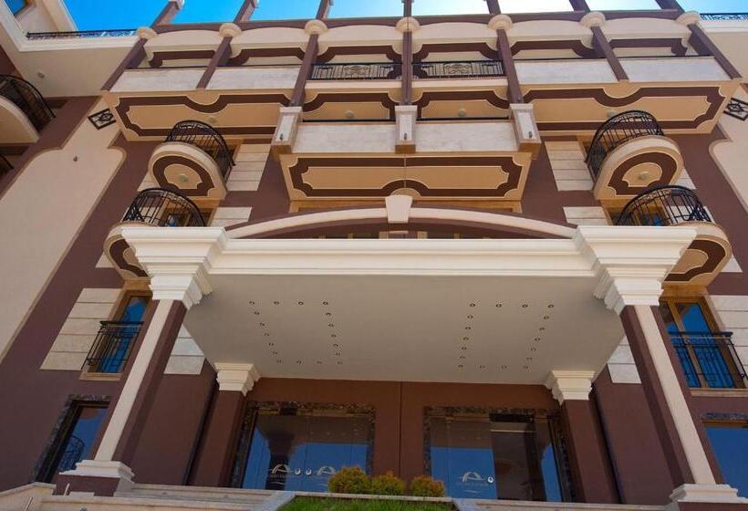 Golden Rainbow Beach