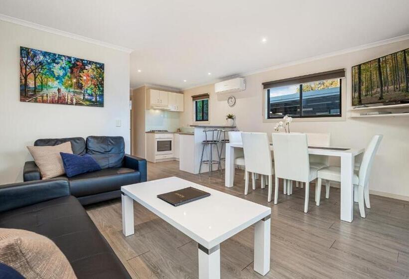 فندق Big4 Bendigo Marong Holiday Park