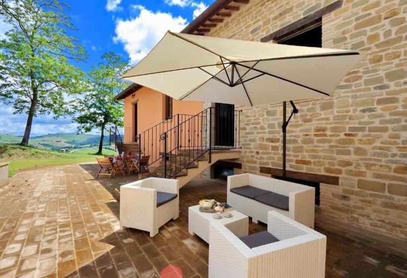 هتل Borgo Dei Pini