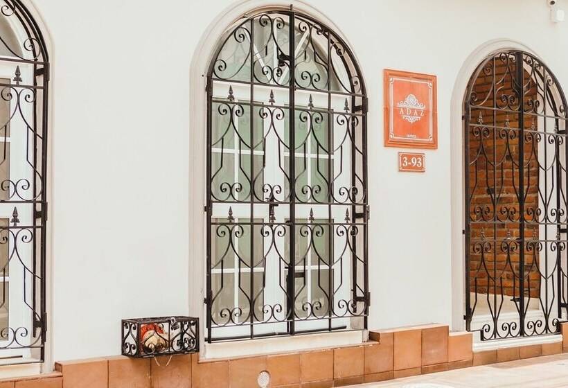 Отель Boutique Adaz