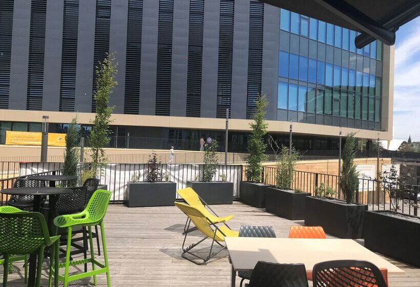 호텔 Campanile  Metz Centre Gare