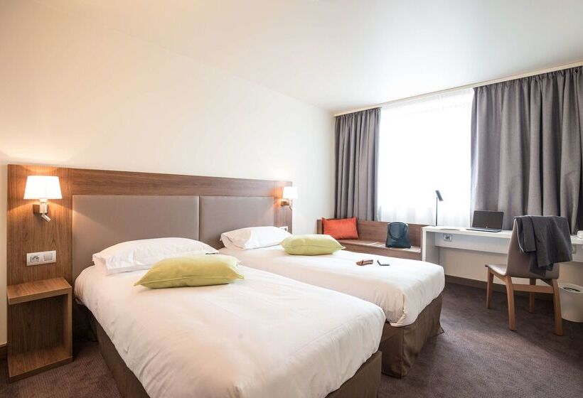 호텔 Campanile  Metz Centre Gare