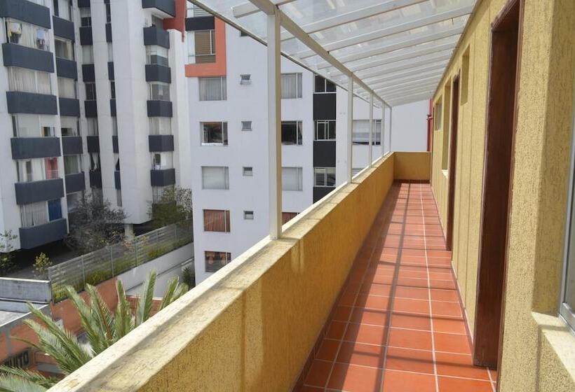 בית מלון כפרי Casa Kolping Quito