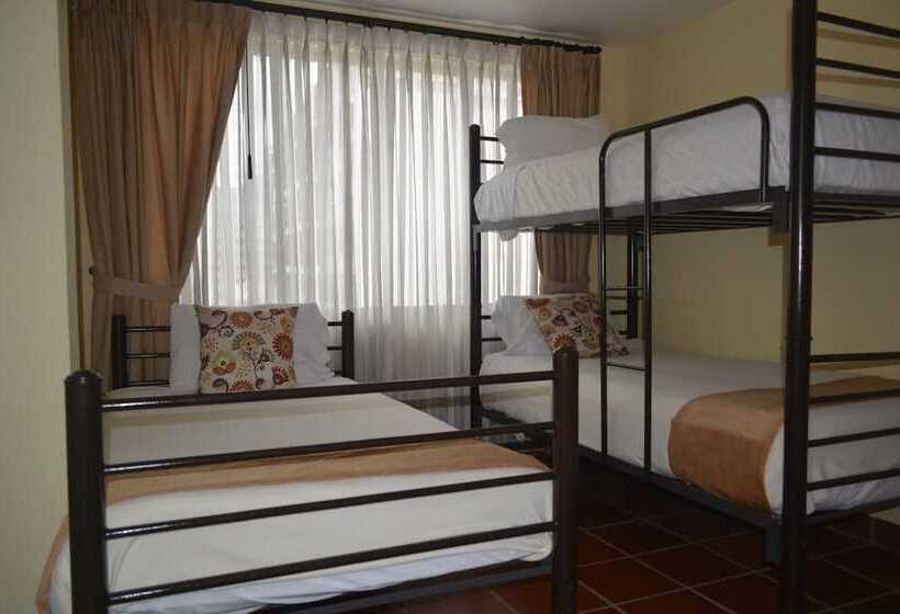 בית מלון כפרי Casa Kolping Quito