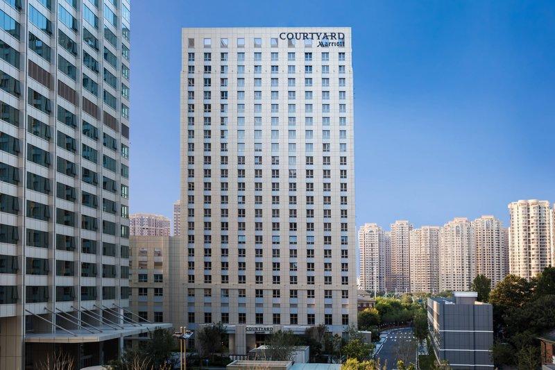 בית מלון כפרי Courtyard By Marriott Tianjin Hongqiao