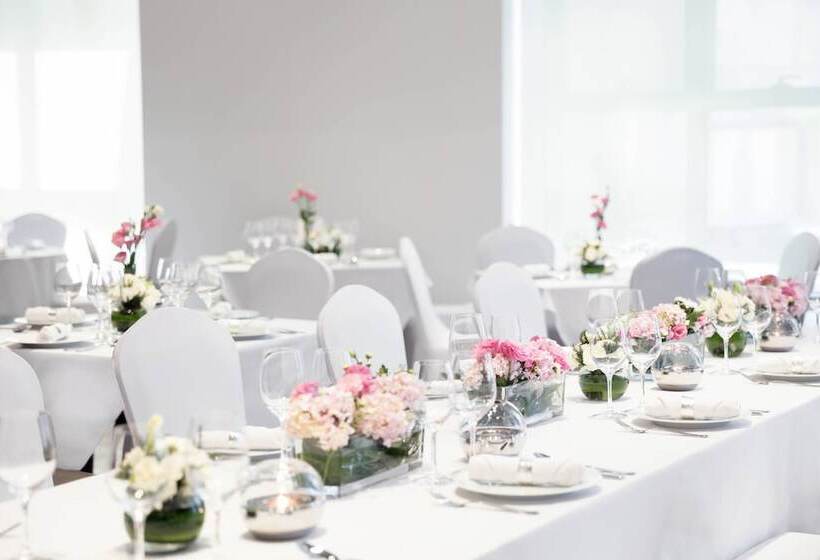 בית מלון כפרי Courtyard By Marriott Tianjin Hongqiao