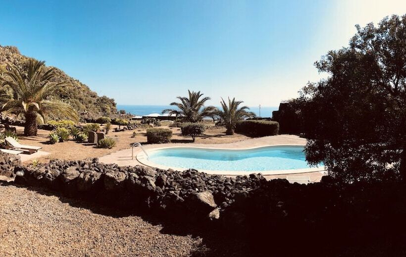 בית מלון כפרי Dammusi Sciuvechi