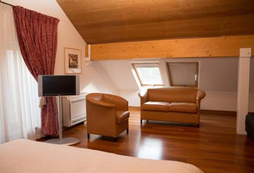 בית מלון כפרי Domaine Du Moulin D Eprave