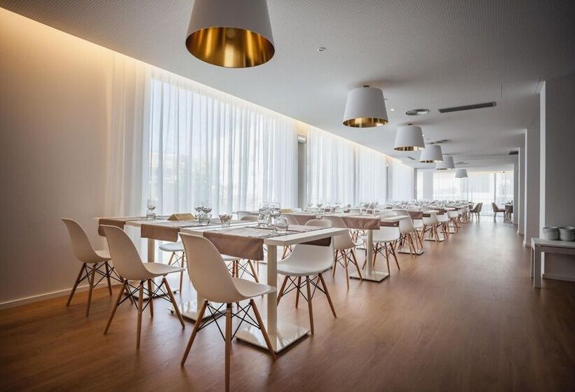 فندق Essence Inn Marianos