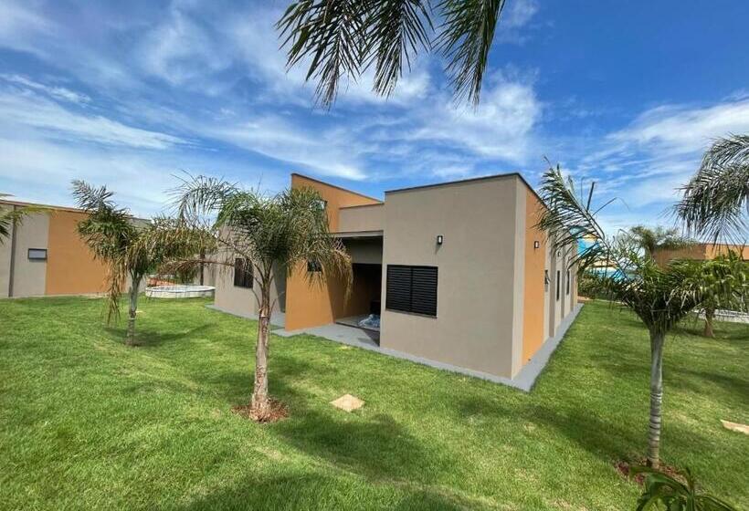 ホテル Grandes Lagos Resorts E Parque Aquático