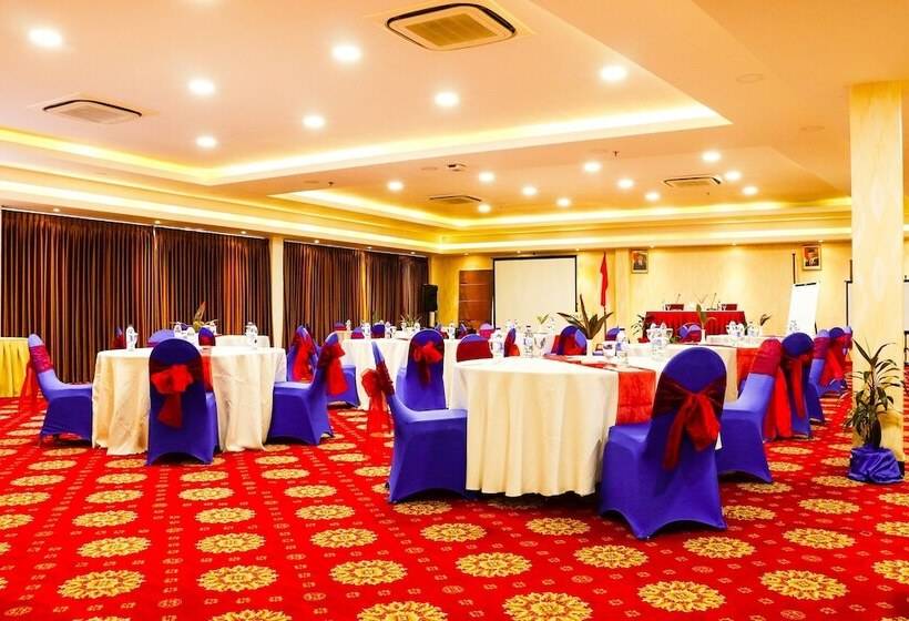 هتل Horison Express Sentani