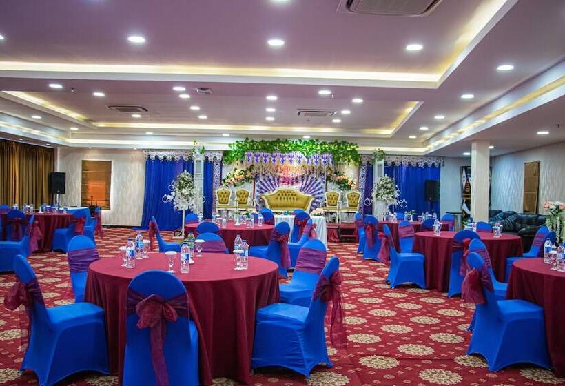 هتل Horison Express Sentani