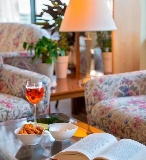 Отель Igea Spiaggia